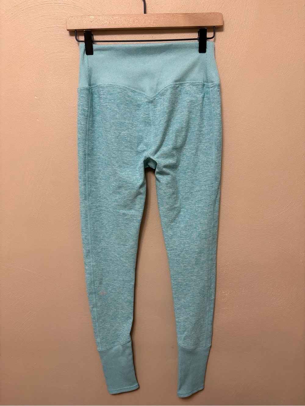 ALO High Waist Lounge Legging in Blue Quartz Heather Size Medium - Picture 5 of 10